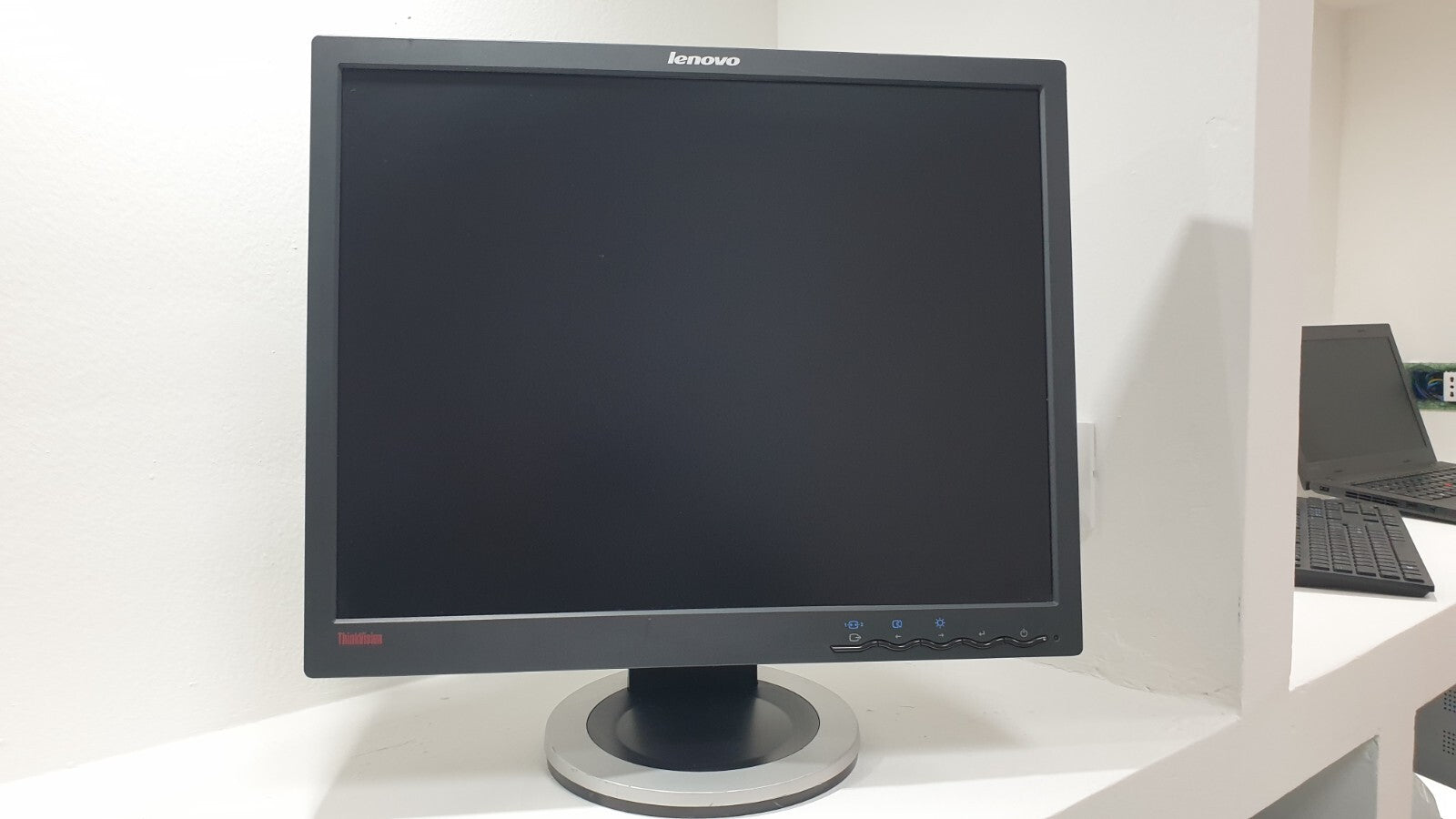 Monitor Ricondizionato per PC 19" 22" 24"27" Schermo PC CCTV Videosorveglianza