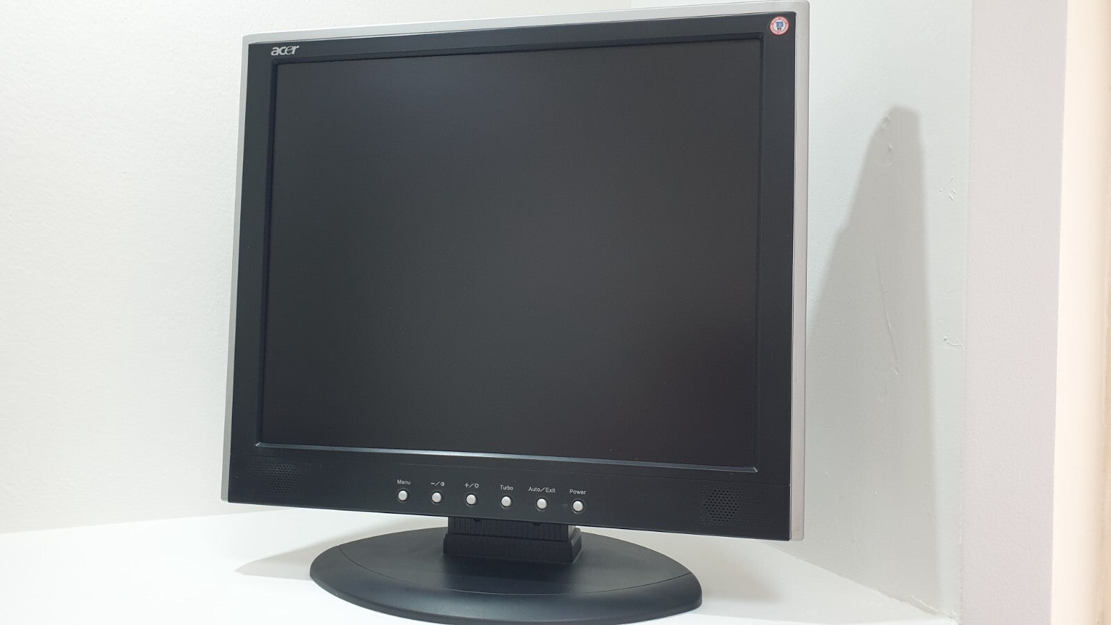 Monitor Ricondizionato per PC 19" 22" 24"27" Schermo PC CCTV Videosorveglianza