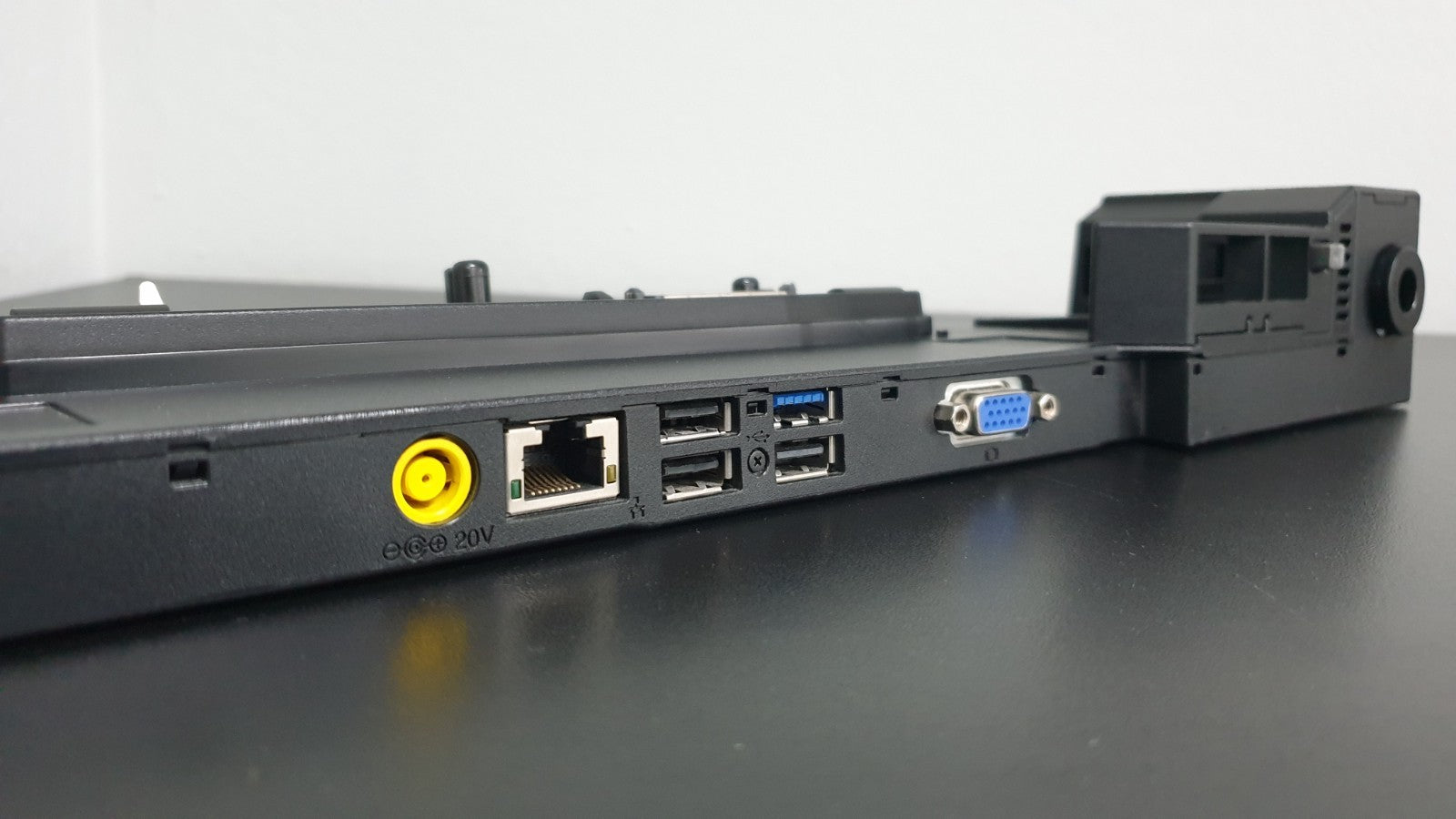 LENOVO ThinkPad Series 3 4336 Docking Station per Notebook Usato e Testato